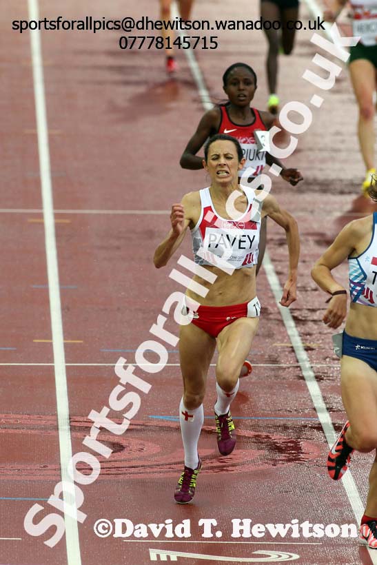 Jo Pavey (England) finishes 3rd in the womens 5000 metres at the Commonwealth Games, Glasgow. Photo: David T. Hewitson/Sports for All Pics